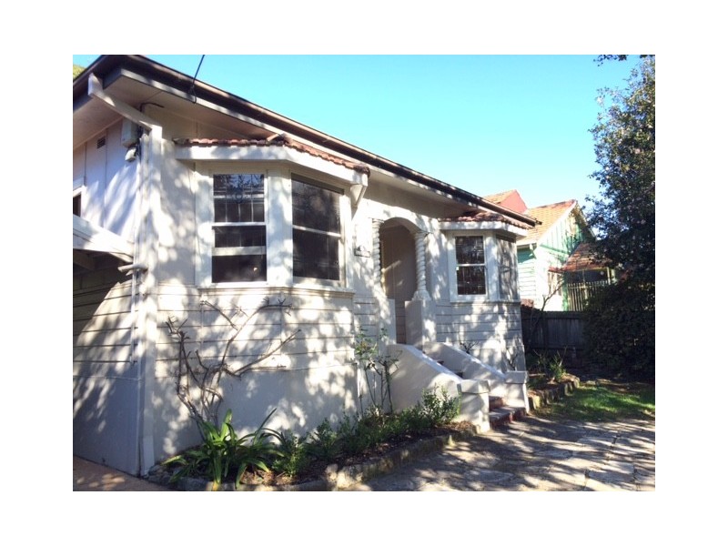 1/12 Balmoral Street, Waitara NSW 2077