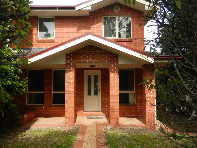 2a Carden Ave, Wahroonga NSW 2076