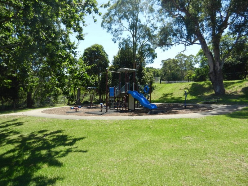 2a Carden Ave, Wahroonga NSW 2076