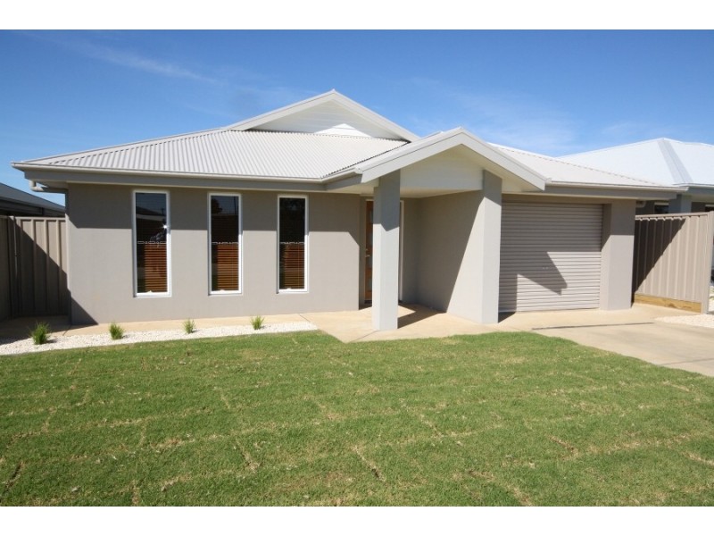 2/124 Mima Street, Wagga Wagga NSW 2650