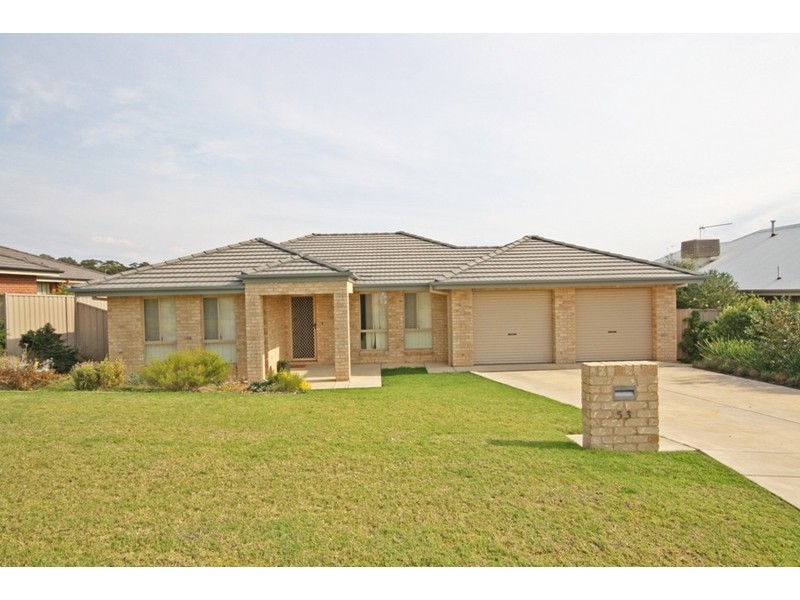 53 Yarrawah Cres, Wagga Wagga NSW 2650