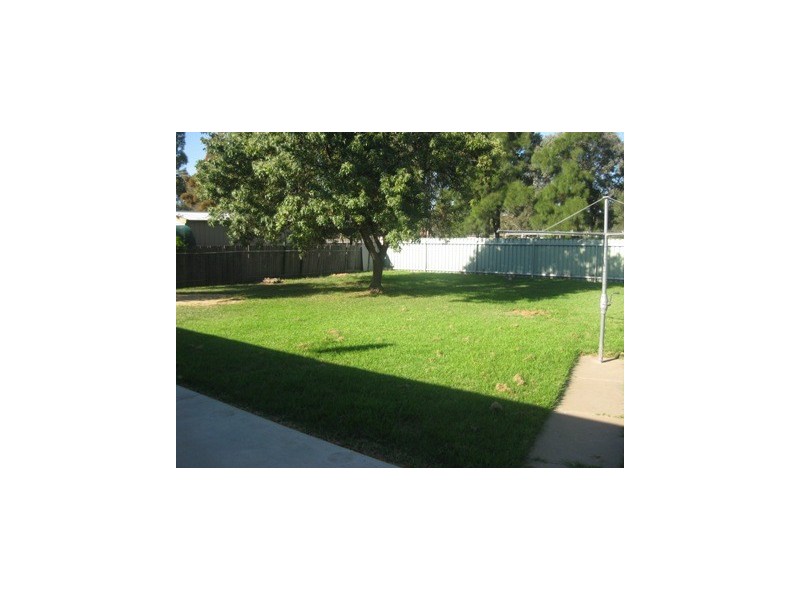 27 Goborra Street, Wagga Wagga NSW 2650