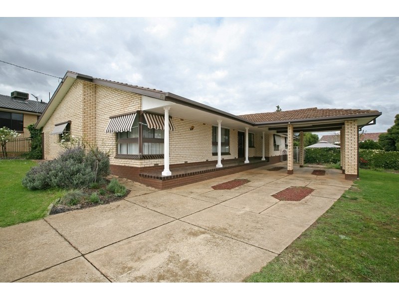20 Banks Avenue, Wagga Wagga NSW 2650