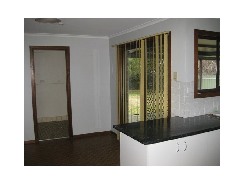 51 Cutler Avenue, Kooringal NSW 2650