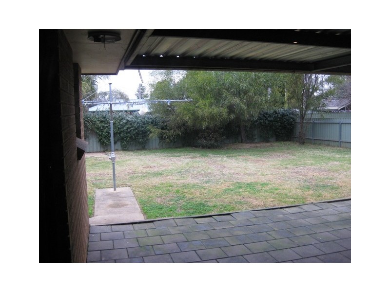 51 Cutler Avenue, Kooringal NSW 2650