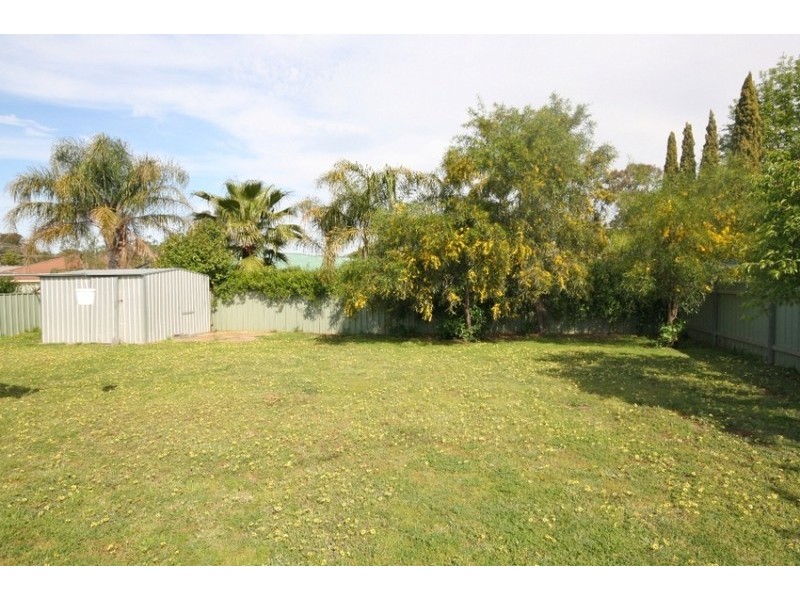 51 Cutler Avenue, Kooringal NSW 2650