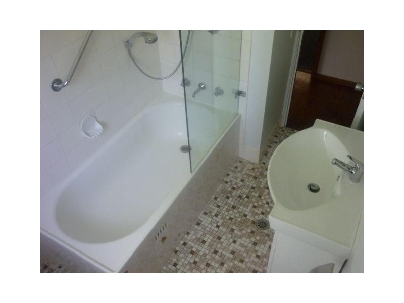 44 Adams Street, Wagga Wagga NSW 2650