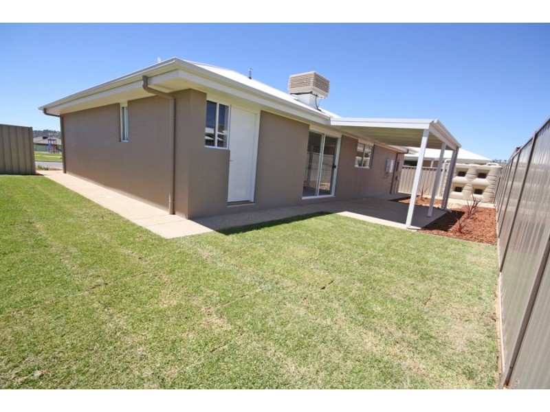 2/6 Mima Street, Wagga Wagga NSW 2650