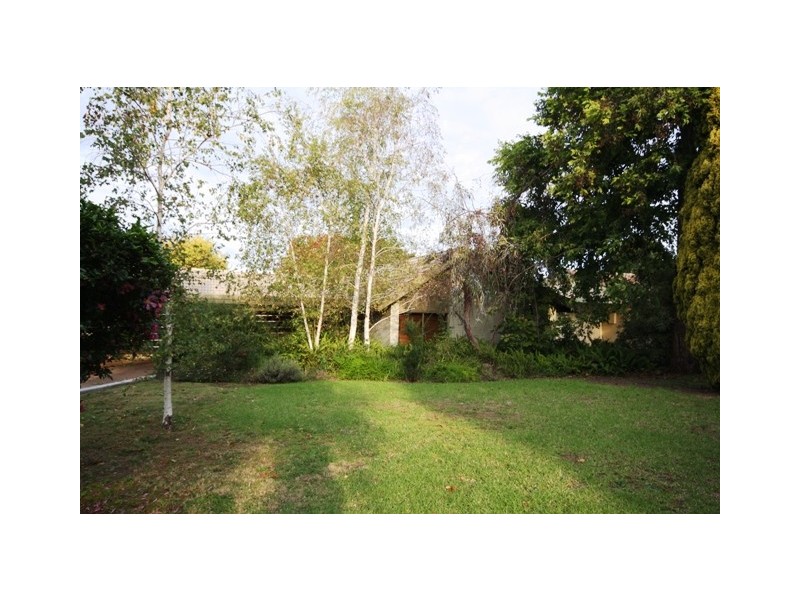 23 Dalkeith Avenue, Wagga Wagga NSW 2650