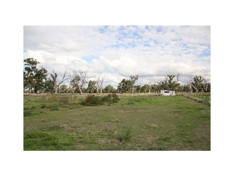 2 Gumly Road, Wagga Wagga NSW 2650