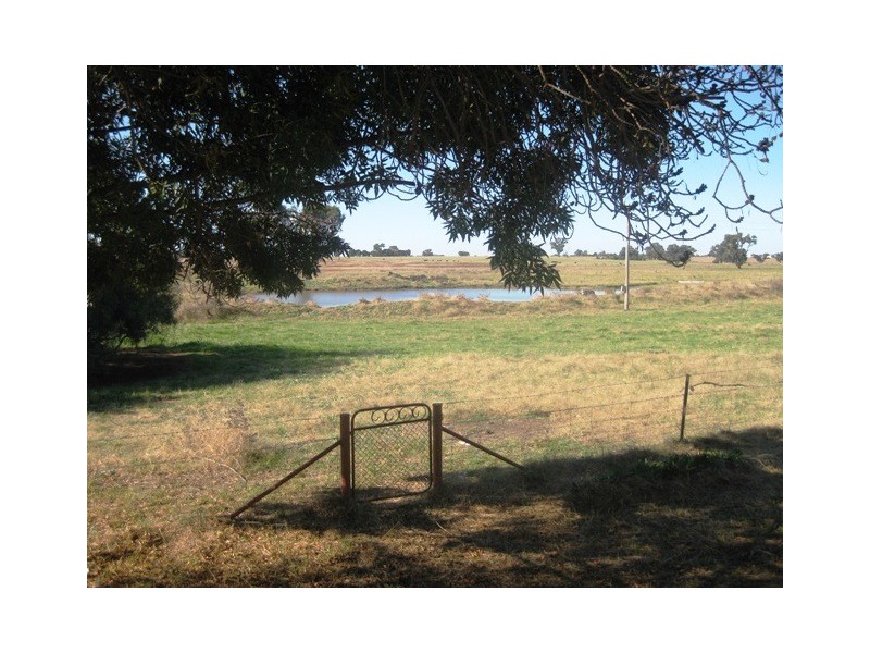 218 Inglewood Road, Wagga Wagga NSW 2650