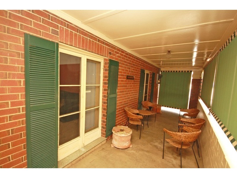 27 Edmondson Street, Wagga Wagga NSW 2650