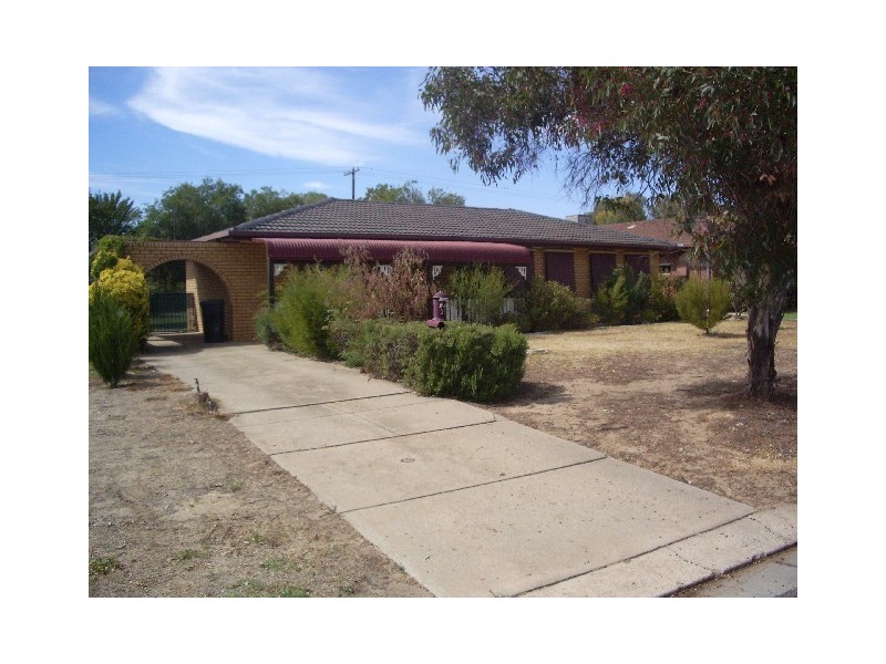 37 Undurra Drive, Wagga Wagga NSW 2650