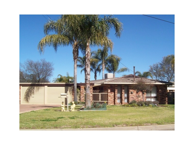 26 Geneva Crescent, Wagga Wagga NSW 2650