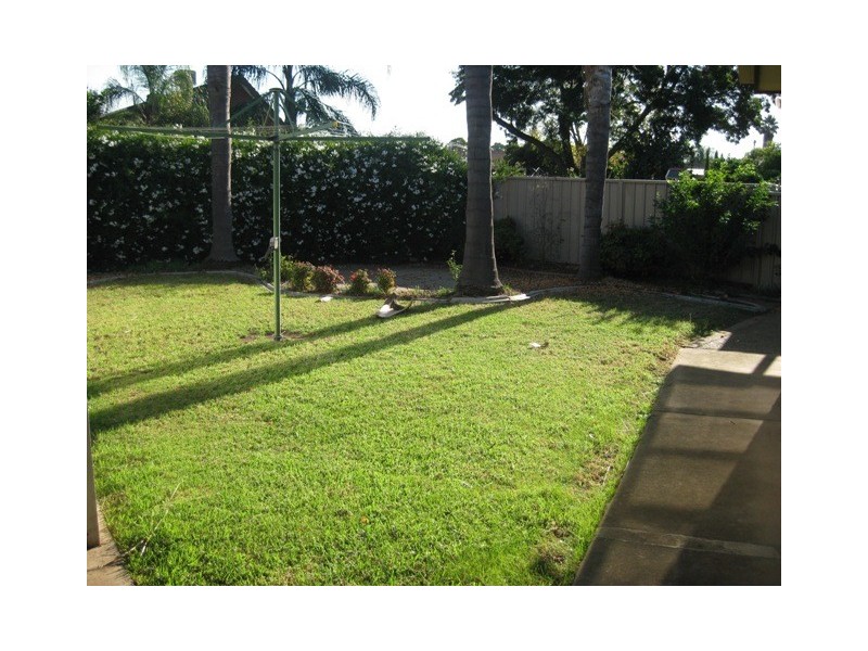 26 Geneva Crescent, Wagga Wagga NSW 2650