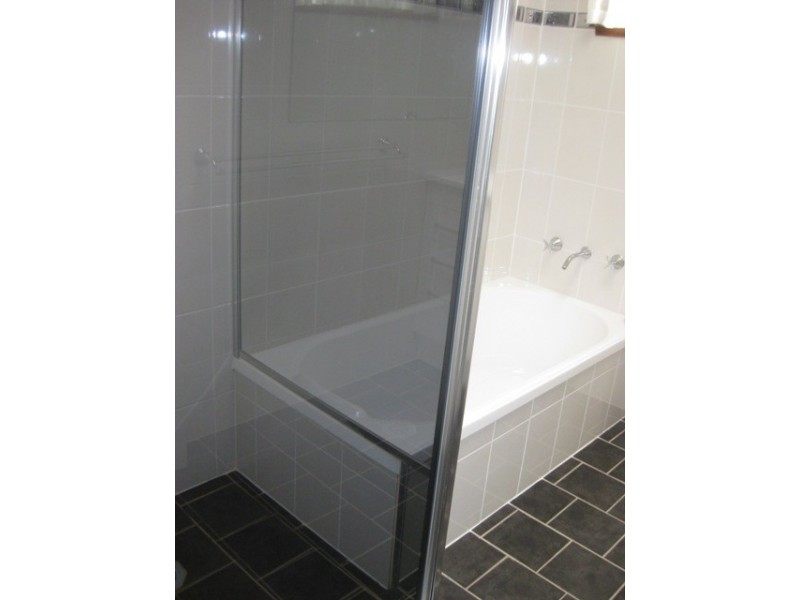 26 Geneva Crescent, Wagga Wagga NSW 2650