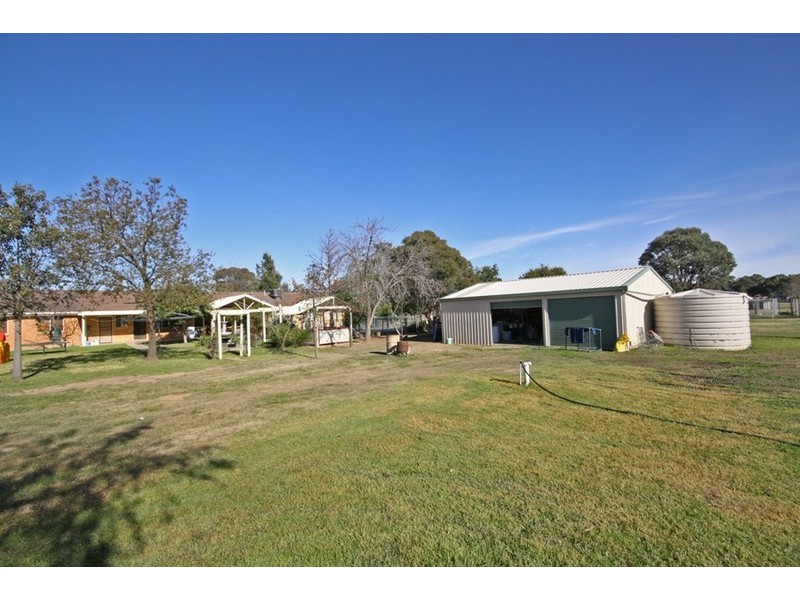 155 Cummins Road, Wagga Wagga NSW 2650