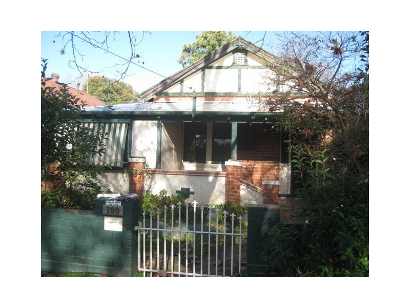 190 Gurwood Street, Wagga Wagga NSW 2650