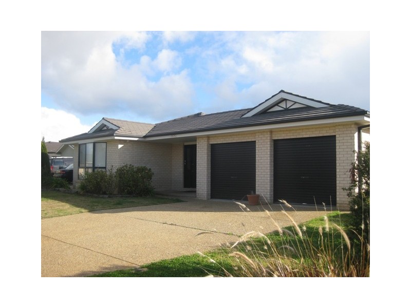 24 Woomera Place, Wagga Wagga NSW 2650