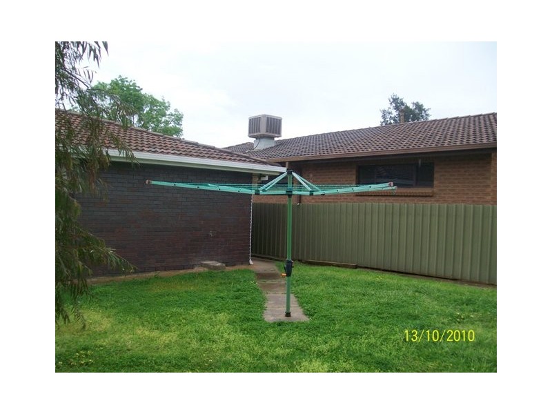2 Heron Place, Wagga Wagga NSW 2650