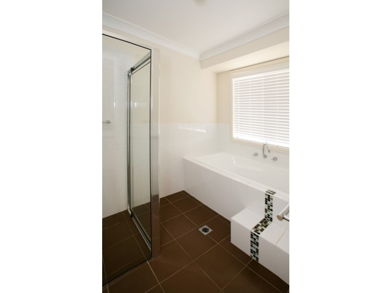 34 Kaloona Dr, Wagga Wagga NSW 2650