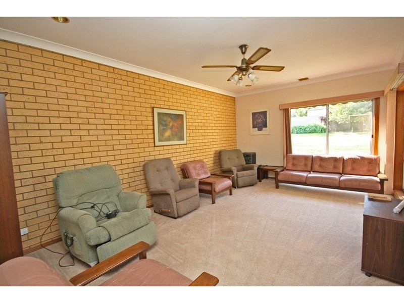 34 White Ave, Wagga Wagga NSW 2650