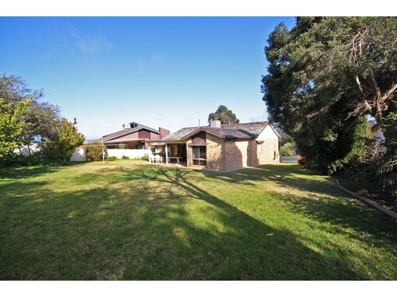 34 White Ave, Wagga Wagga NSW 2650