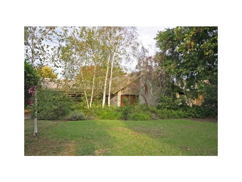 23 Dalkeith Avenue, Wagga Wagga NSW 2650