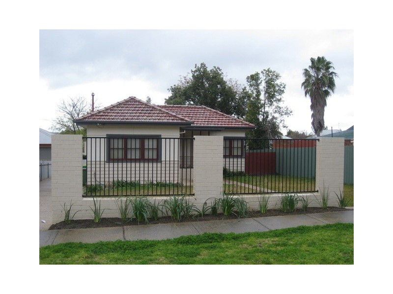29  Hardy Avenue, Wagga Wagga NSW 2650