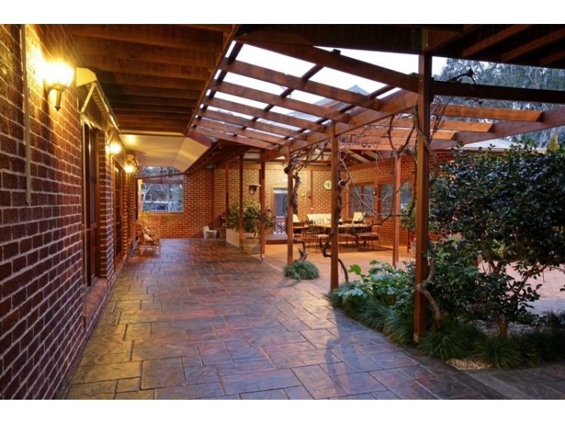 5 Yarran Place, Wagga Wagga NSW 2650