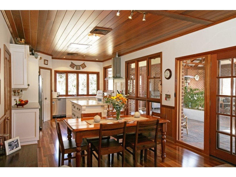 5 Yarran Place, Wagga Wagga NSW 2650