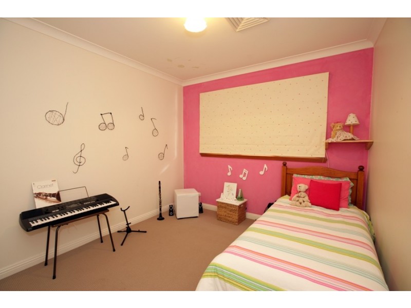 5 Yarran Place, Wagga Wagga NSW 2650