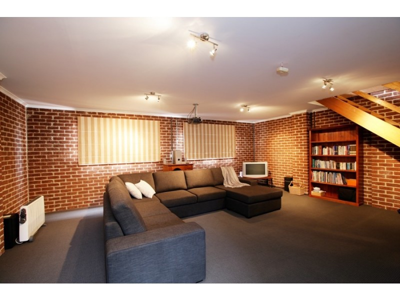 5 Yarran Place, Wagga Wagga NSW 2650