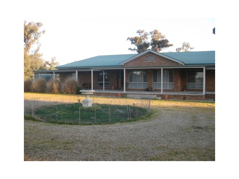 A “Bona Vista”, The Rock NSW 2655