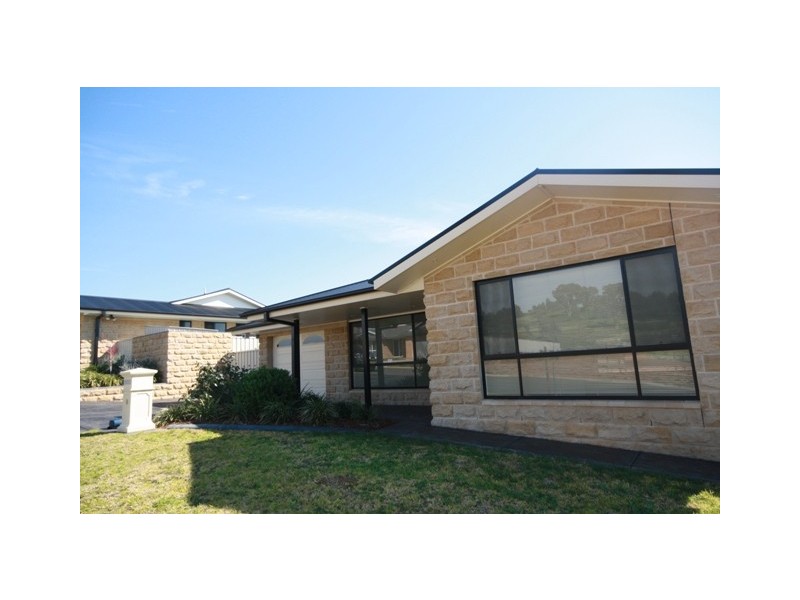 2/17  Balala Cres, Wagga Wagga NSW 2650