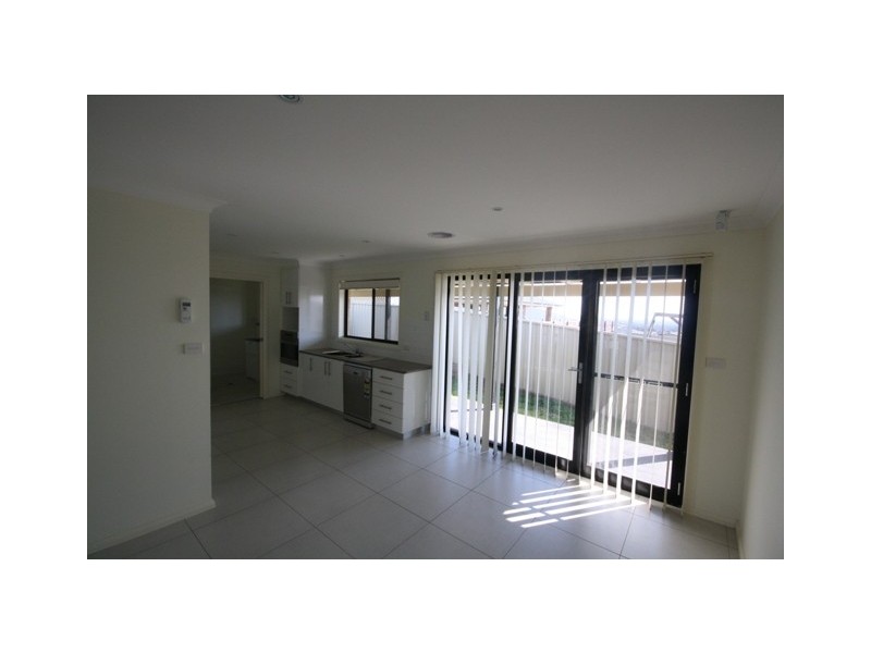 2/17  Balala Cres, Wagga Wagga NSW 2650