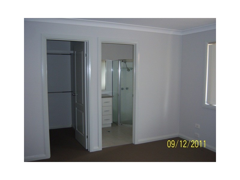 25  Melaleuca Drive, Wagga Wagga NSW 2650