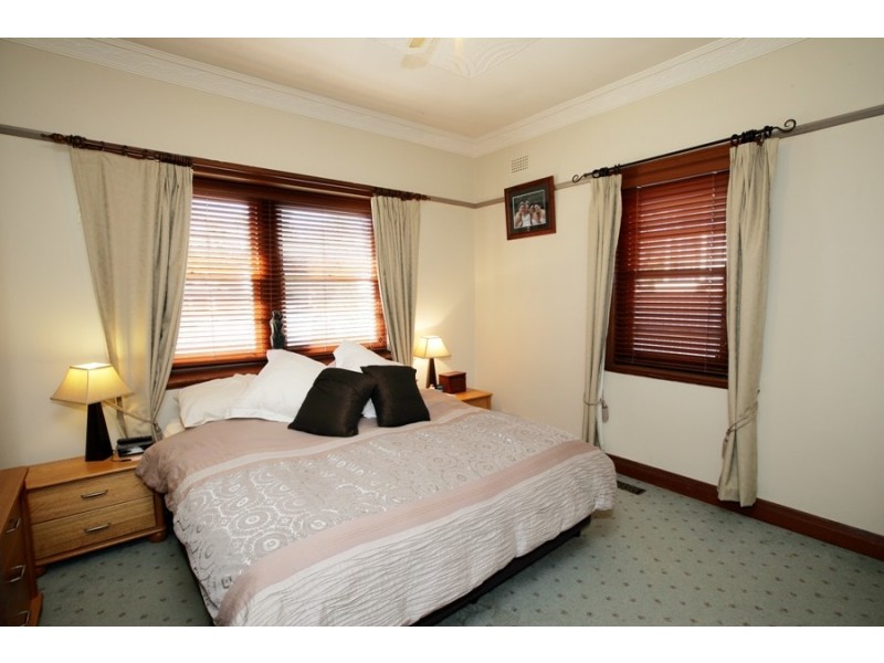 32 Trevor Street, Wagga Wagga NSW 2650