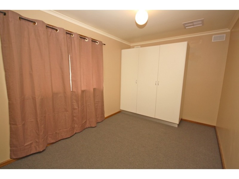 6 Flynn Place, Wagga Wagga NSW 2650