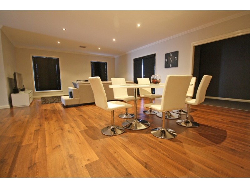 32 Brindabella Drive, Wagga Wagga NSW 2650