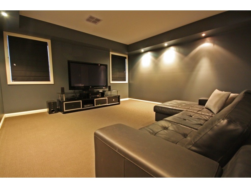 32 Brindabella Drive, Wagga Wagga NSW 2650