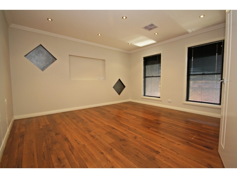 32 Brindabella Drive, Wagga Wagga NSW 2650