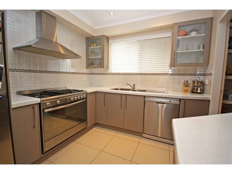 53 Red Hill Rd, Wagga Wagga NSW 2650