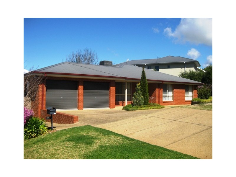 10 ATHERTON CRESCENT, Wagga Wagga NSW 2650