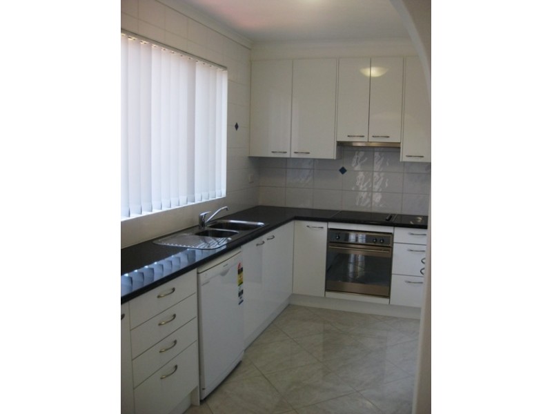 4/14 Small Street, Wagga Wagga NSW 2650