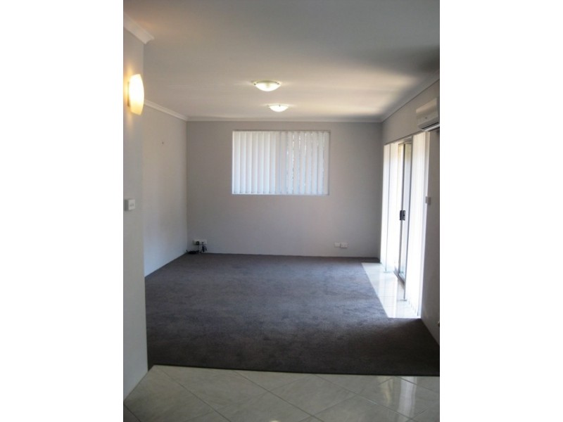 4/14 Small Street, Wagga Wagga NSW 2650