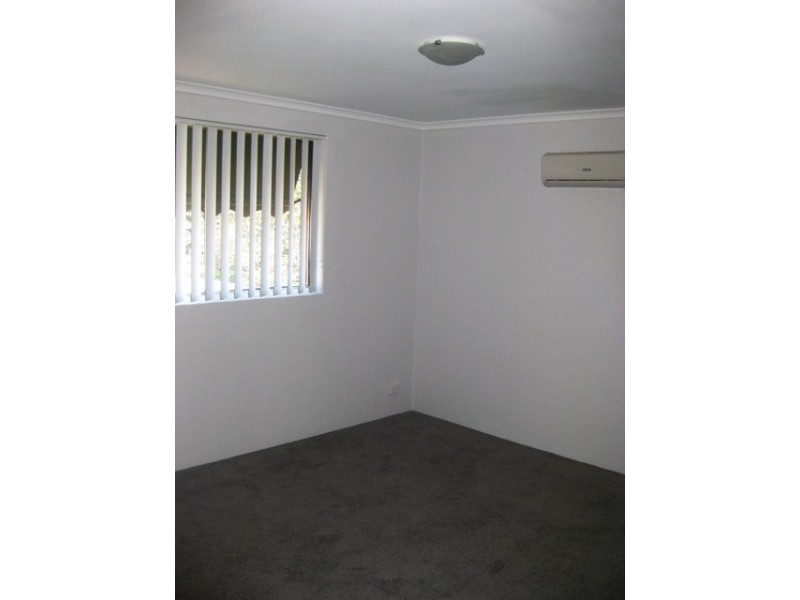 4/14 Small Street, Wagga Wagga NSW 2650