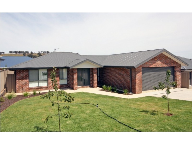 1/24  Hudson Drive, Wagga Wagga NSW 2650
