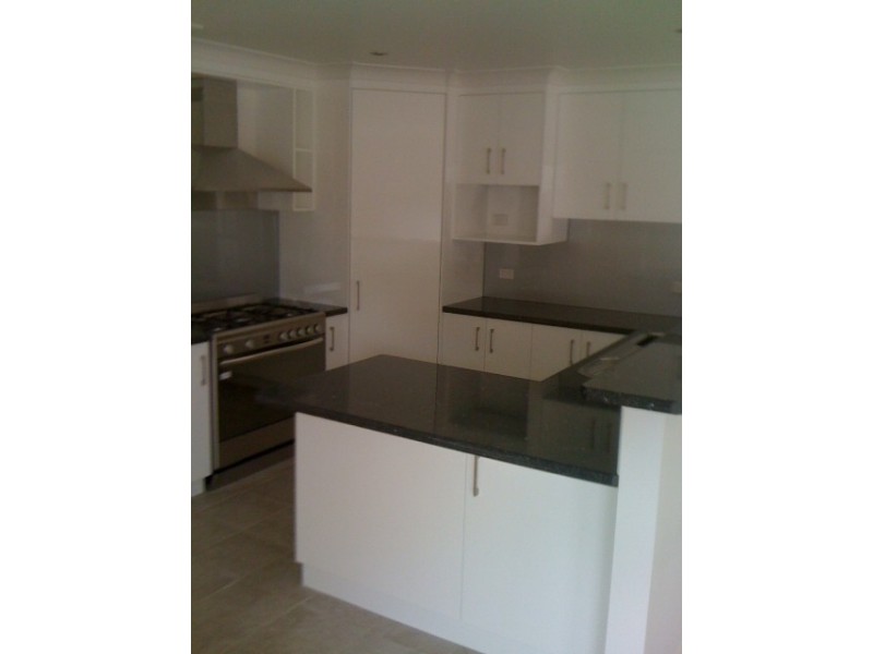 2/27 Dove Street, Wagga Wagga NSW 2650