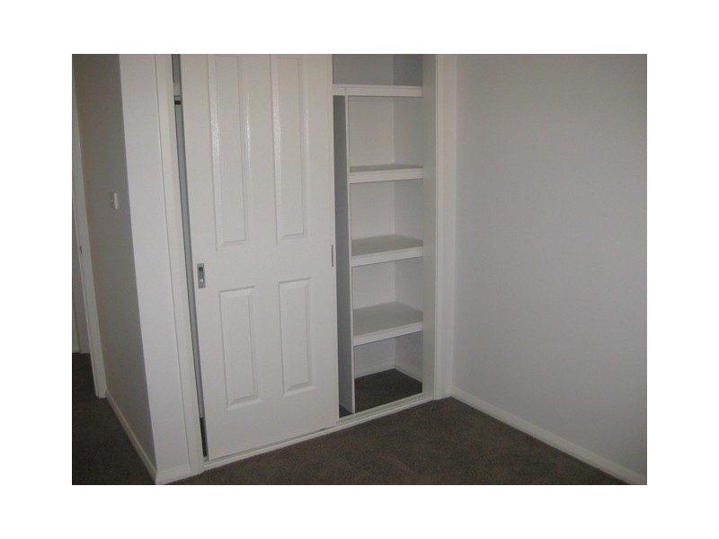 2/27 Dove Street, Wagga Wagga NSW 2650
